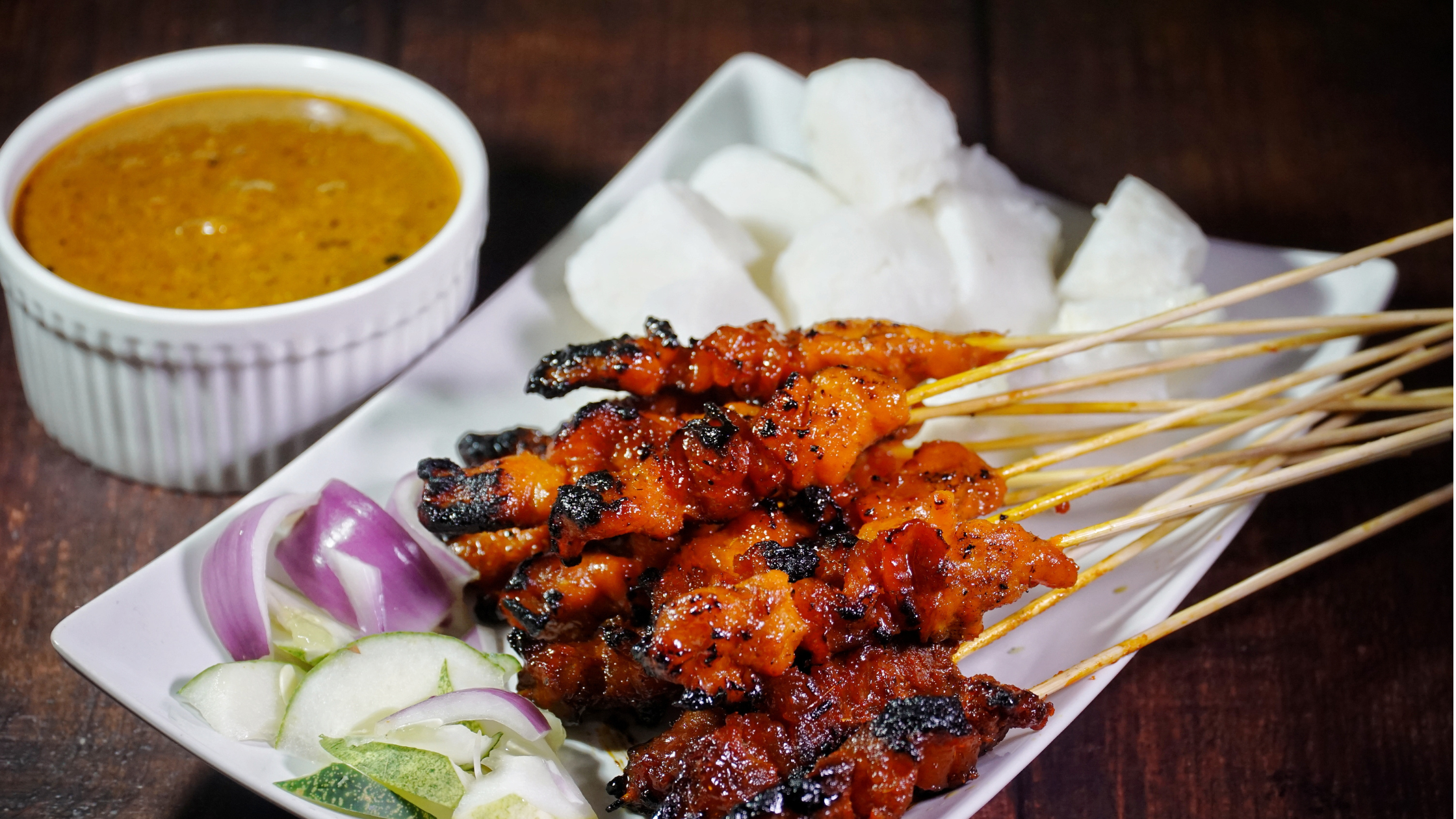 13 Makanan Nusantara Wajib Coba, Lezat dan Legendaris!