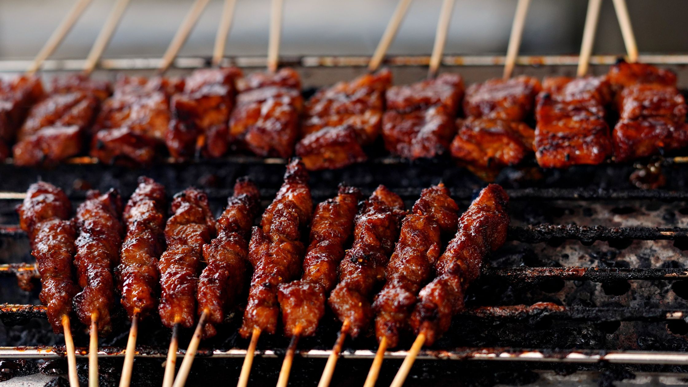 12 Street Food Halal Indonesia yang Menggugah Selera